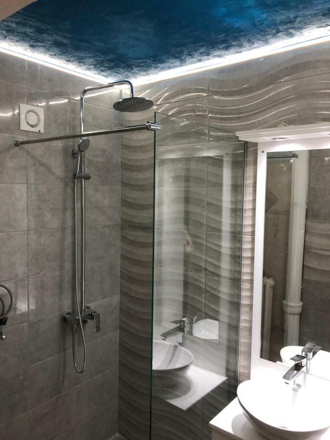 Piccolo Apartment โนวีซาด ภายนอก รูปภาพ