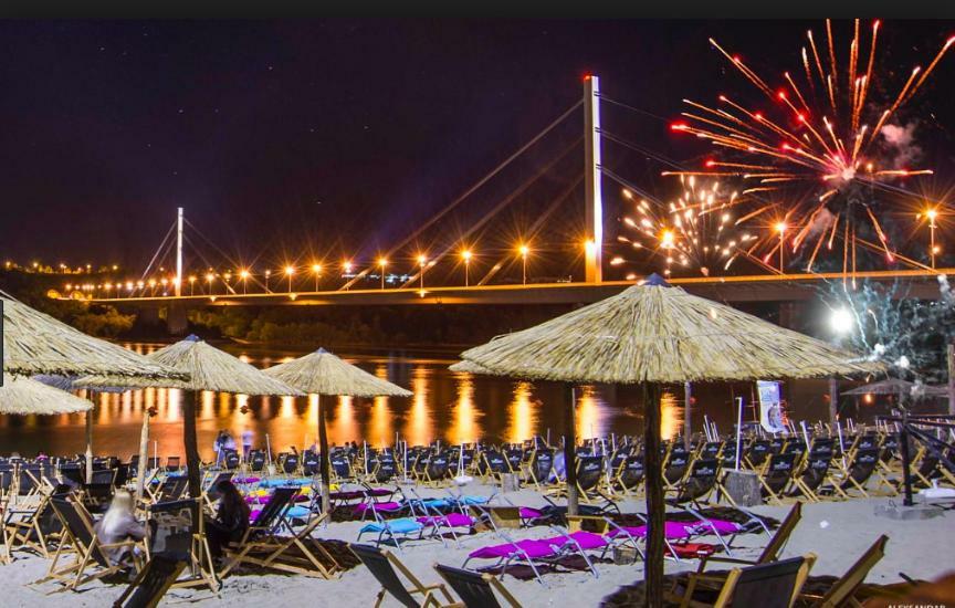 Piccolo Apartment โนวีซาด ภายนอก รูปภาพ